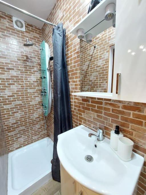 Sweet Dreams Suites Cosy Studio Piata Romana Bucarest Exterior foto