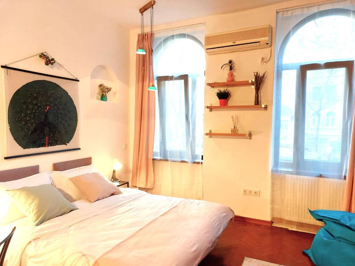 Sweet Dreams Suites Cosy Studio Piata Romana Bucarest Exterior foto